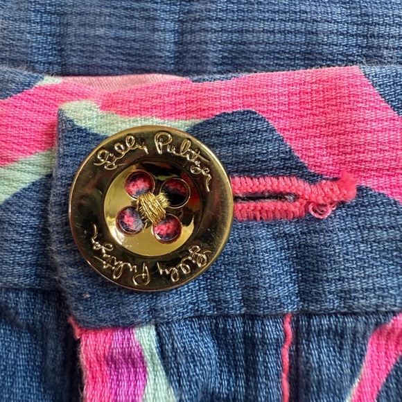 Lilly Pulitzer “Sri Lanka” Blue And Hot Pink Buttoned Shorts With Side Pockets - Picture 9 of 13